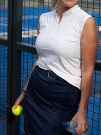 Pebble white golf shirt in luxurious and comfortable material